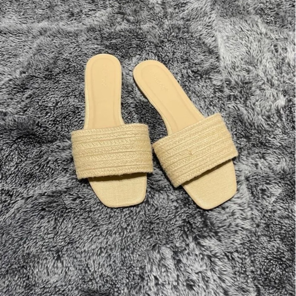 Forever 21 sandals